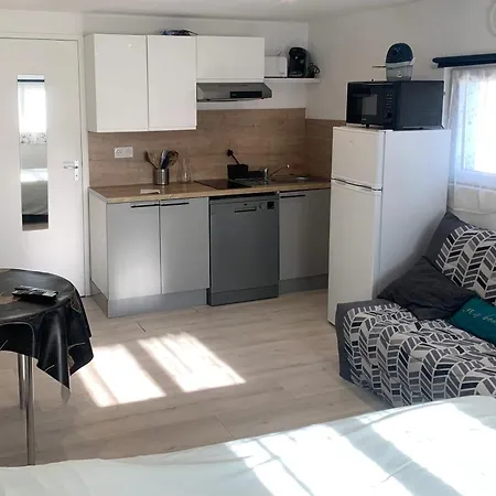 L'evasion Bayeusaine - Calme Et Reposante Apartment